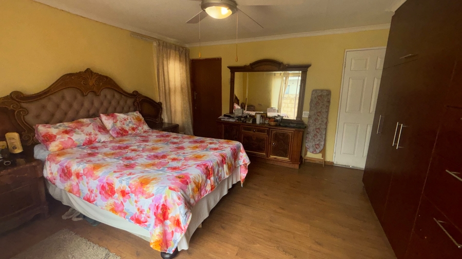 5 Bedroom Property for Sale in Motherwell Nu 5 Eastern Cape